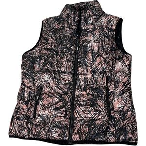 SOLD!! Marc New York Fitted Puffer Vest in Abstract Modern Print. Like New!